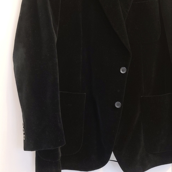 Black Velvet Vintage Halston Men's Dinner Jacket - Picture 4 of 10